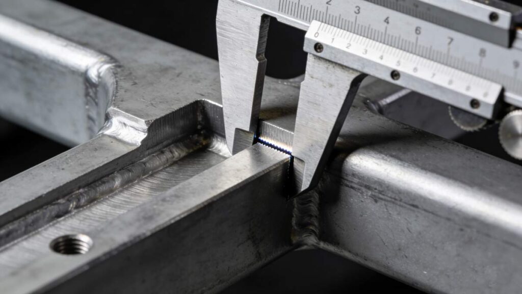cargo bike frame tolerance control